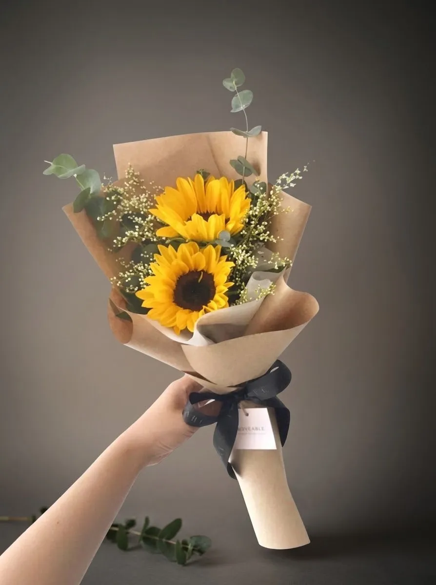 Sunflower bouquet side view